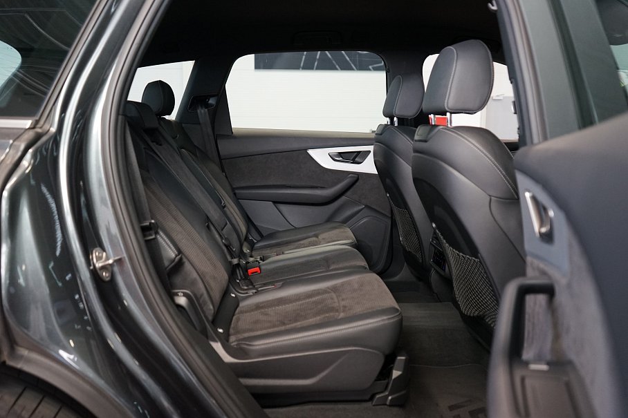 Audi Q7 50 TDI quattro
