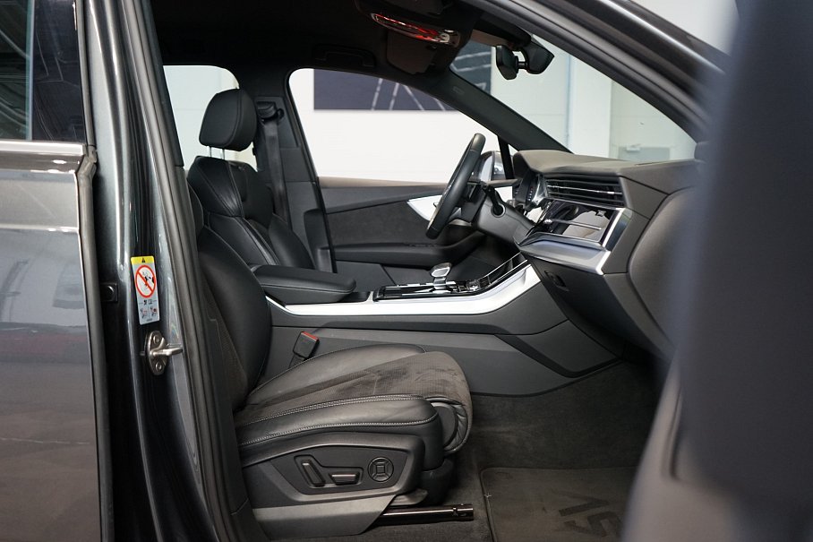 Audi Q7 50 TDI quattro