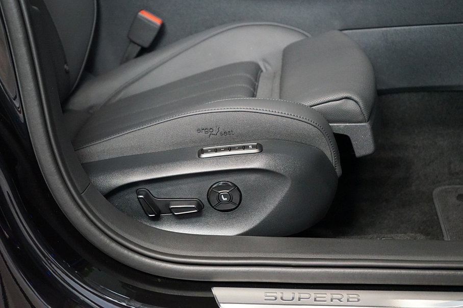Škoda Superb 2.0 TDI L&K