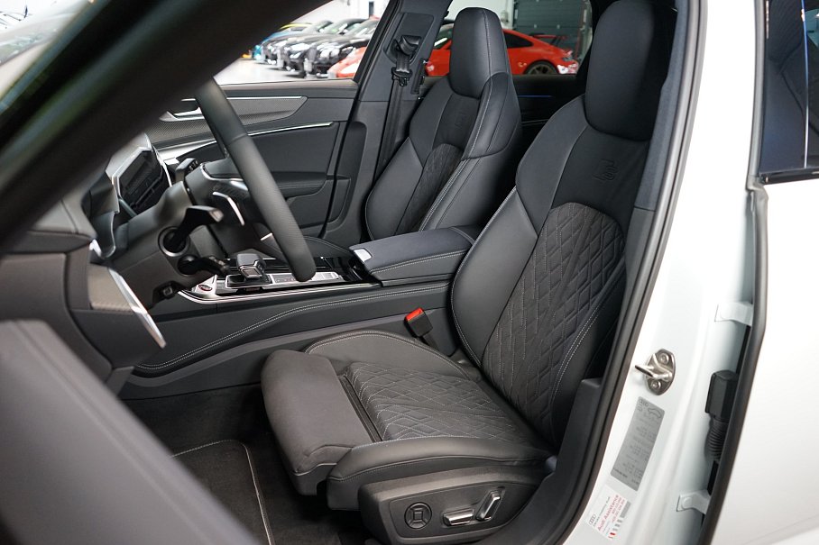 Audi S6 Avant TDI quattro