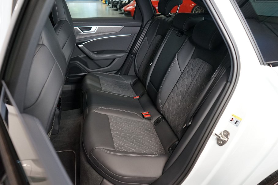 Audi S6 Avant TDI quattro