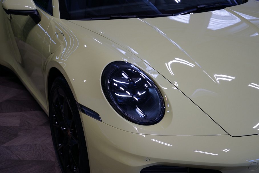 Porsche 911 992.2 Carrera