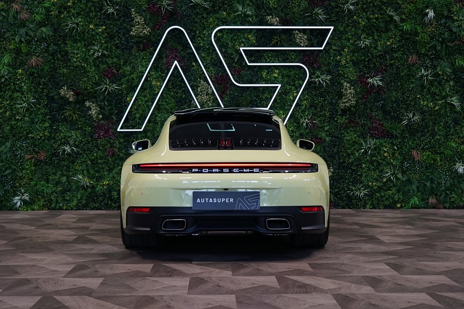Porsche 911 992.2 Carrera