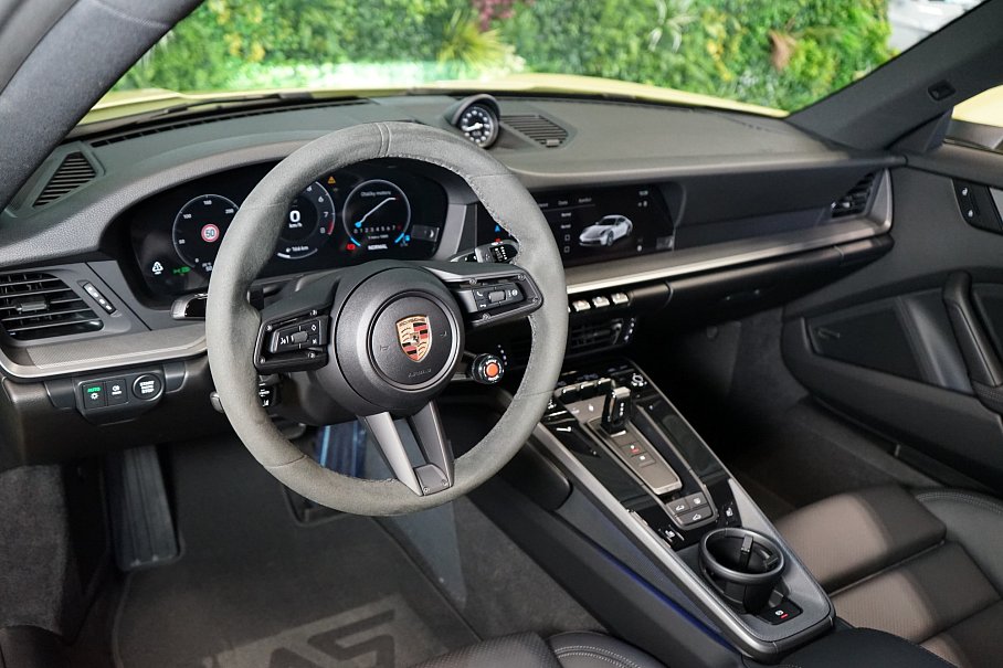 Porsche 911 992.2 Carrera