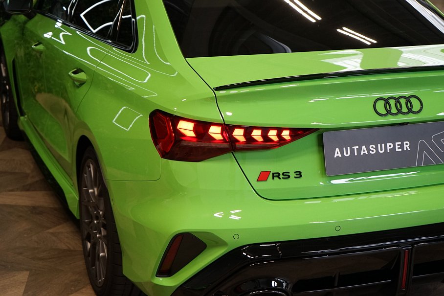 Audi RS 3 Limousine 2.5 TFSI quattro
