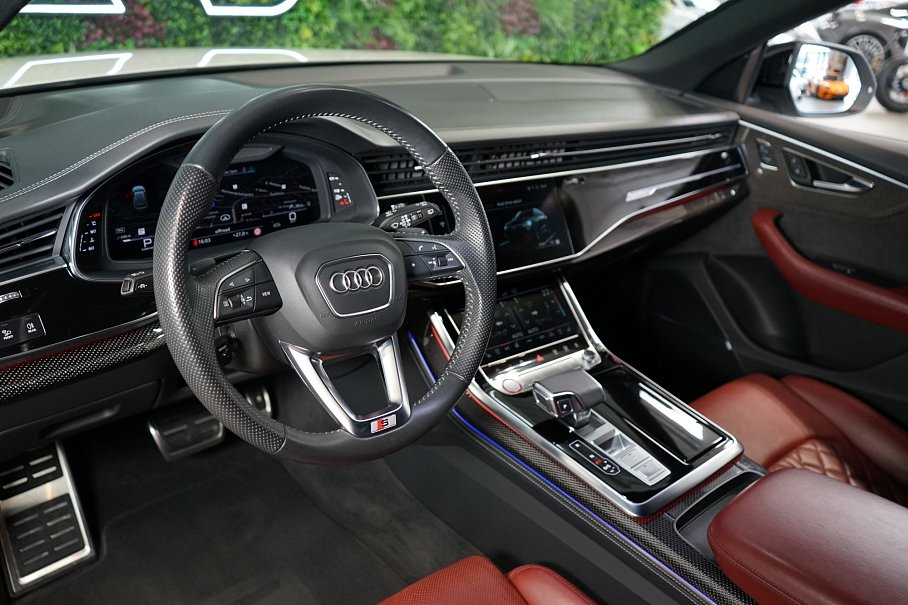Audi SQ8 TDI quattro