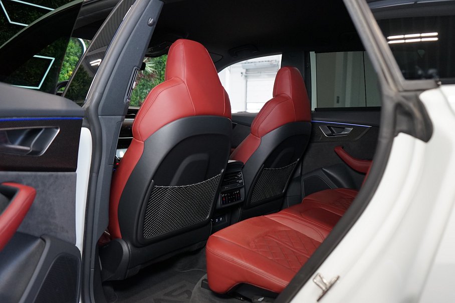 Audi SQ8 TDI quattro