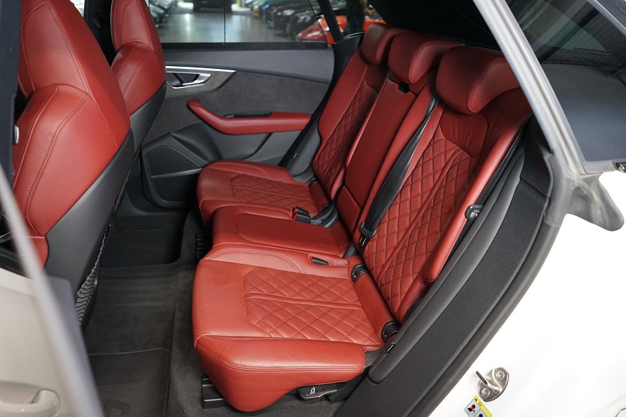Audi SQ8 TDI quattro