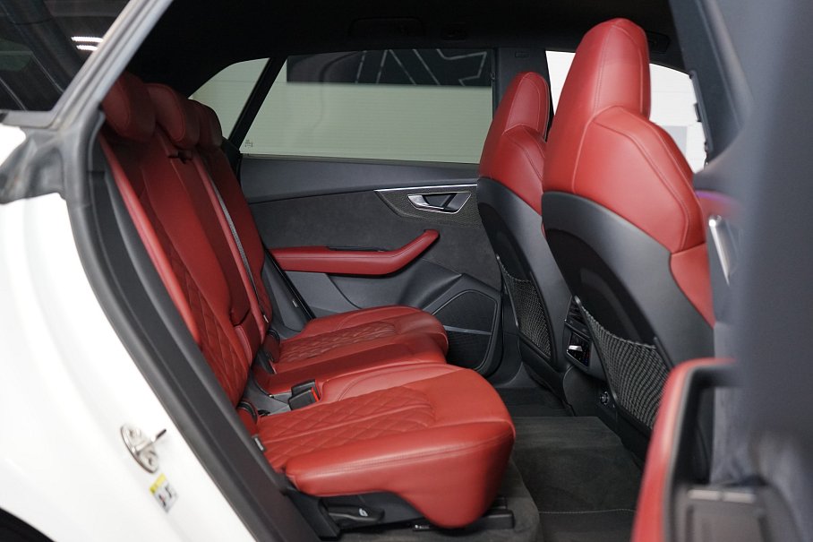 Audi SQ8 TDI quattro