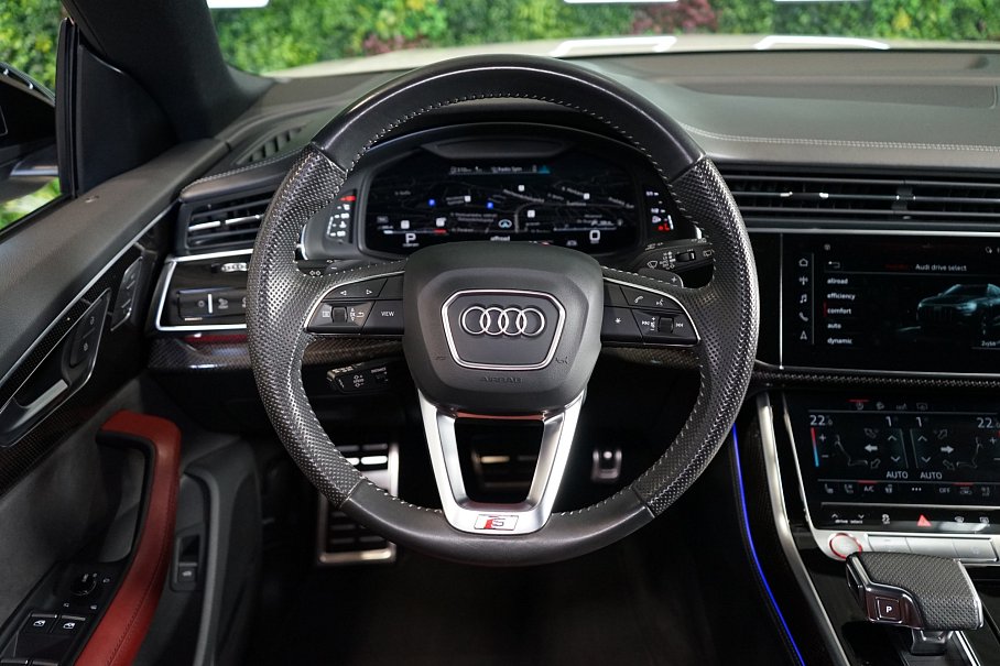 Audi SQ8 TDI quattro
