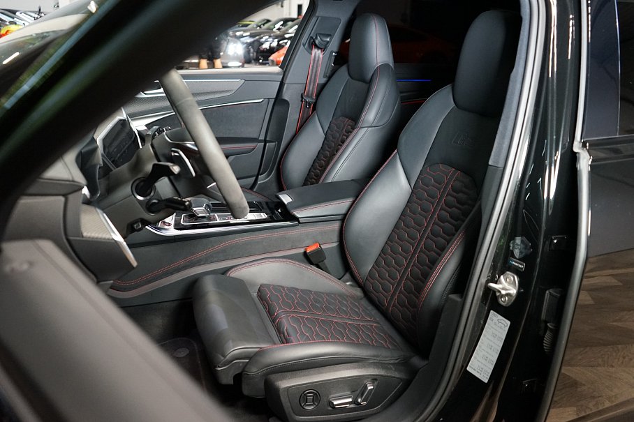 Audi RS6 Avant TFSI quattro