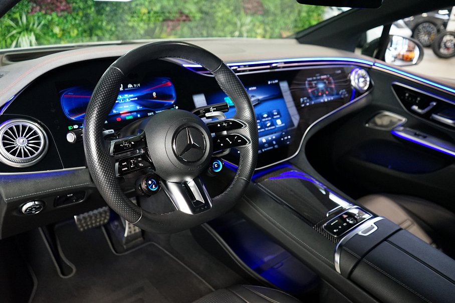Mercedes-Benz EQE 43 AMG 4Matic