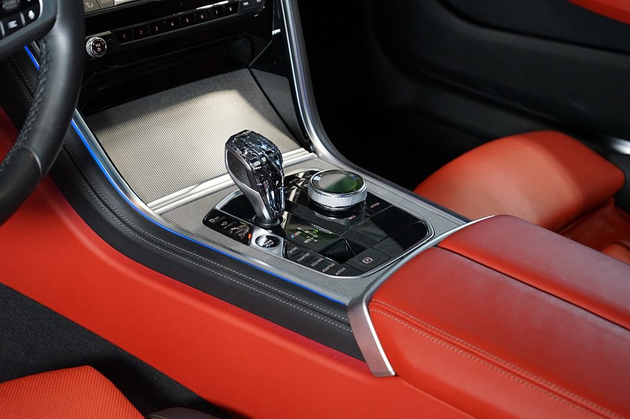 BMW Řada 8 850i xDrive