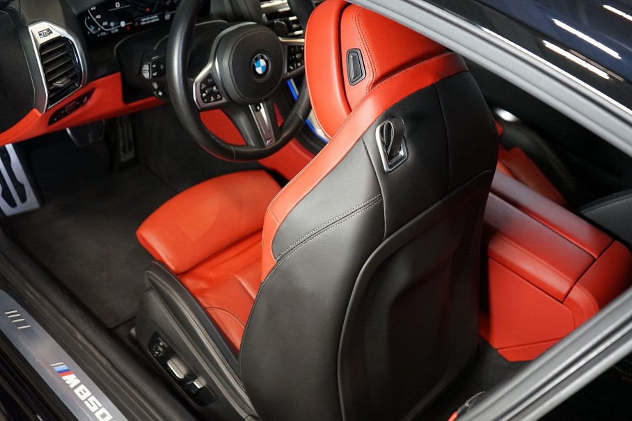 BMW Řada 8 850i xDrive