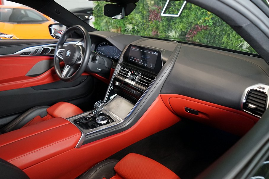 BMW Řada 8 850i xDrive