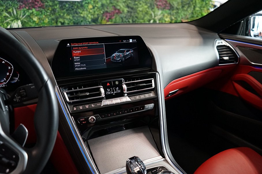 BMW Řada 8 850i xDrive