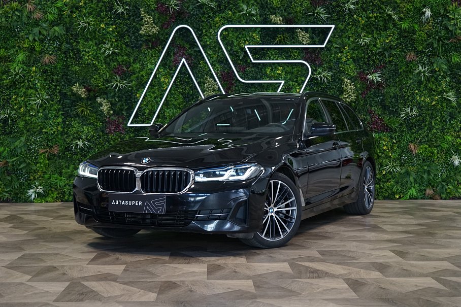 BMW Řada 5 530d xDrive Touring