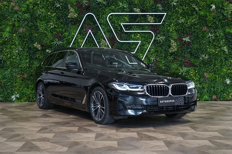 BMW Řada 5 530d xDrive Touring