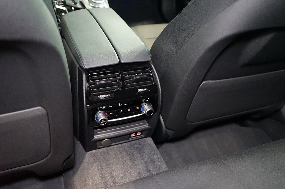 BMW Řada 5 530d xDrive Touring