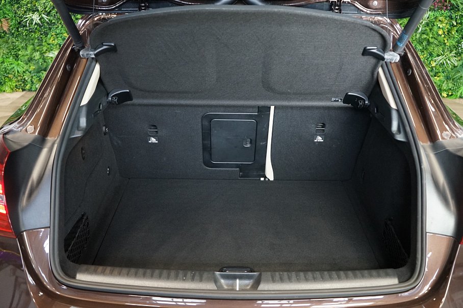 Mercedes-Benz GLA 200d 4Matic
