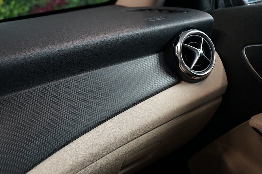 Mercedes-Benz GLA 200d 4Matic