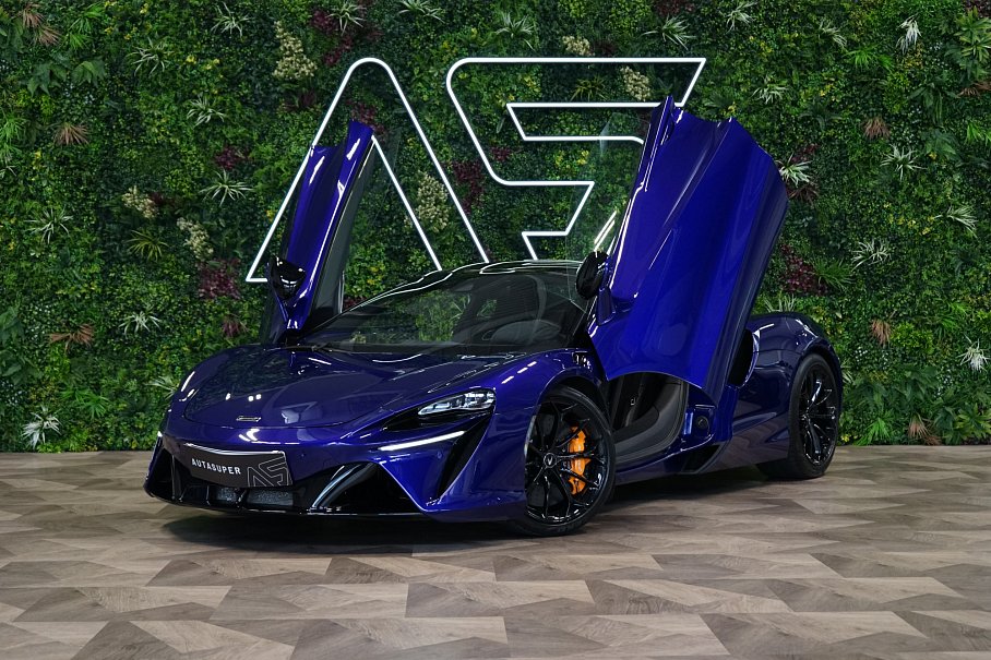 McLaren Artura 