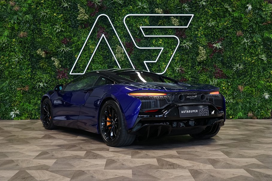 McLaren Artura 