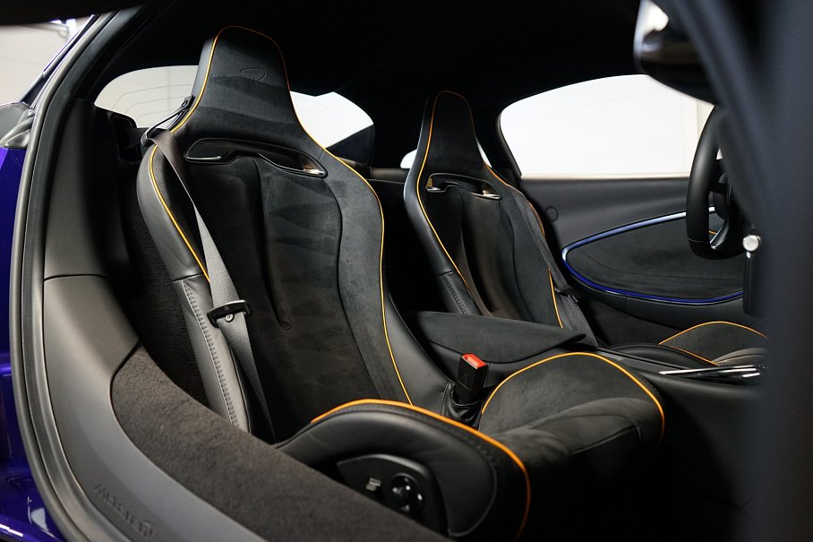 McLaren Artura 