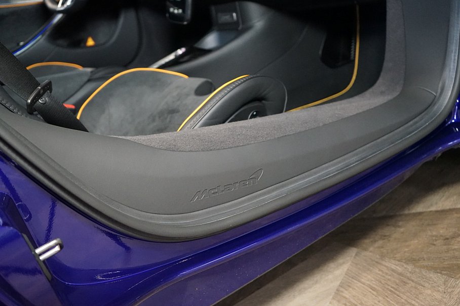 McLaren Artura 