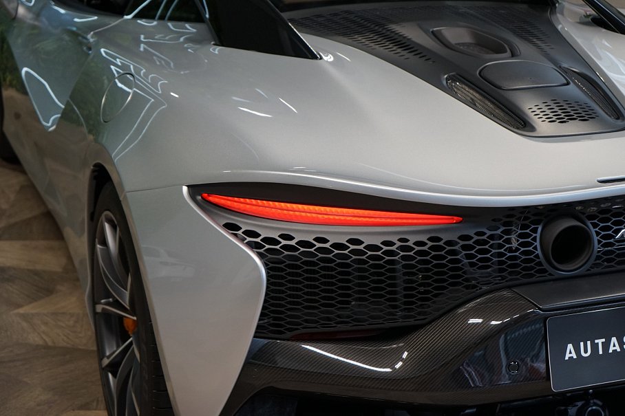 McLaren Artura 