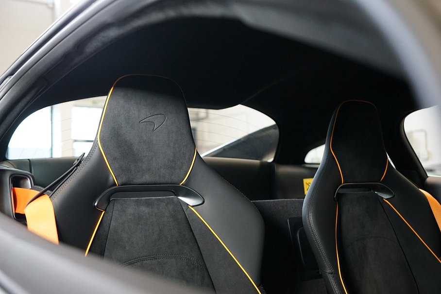 McLaren Artura 