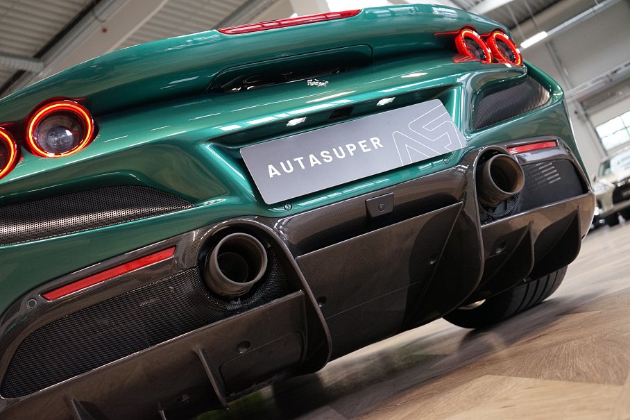 Ferrari F8 Tributo
