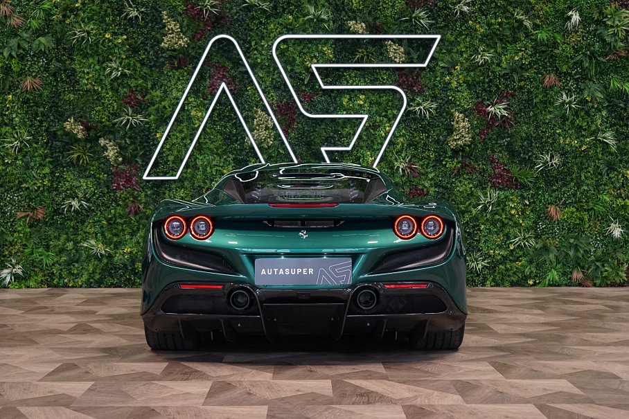 Ferrari F8 Tributo