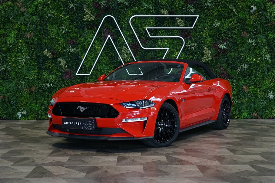 Ford Mustang V8 Convertible