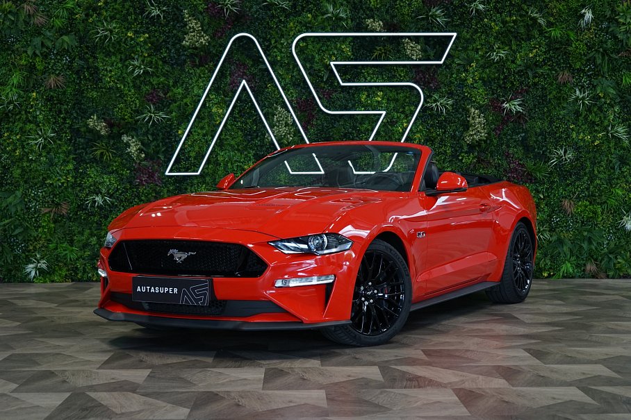 Ford Mustang V8 Convertible
