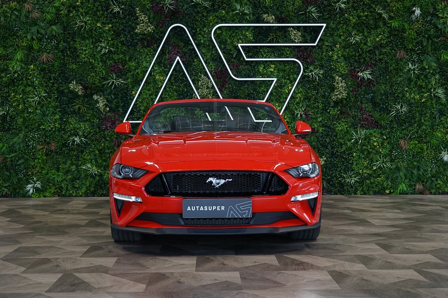 Ford Mustang V8 Convertible