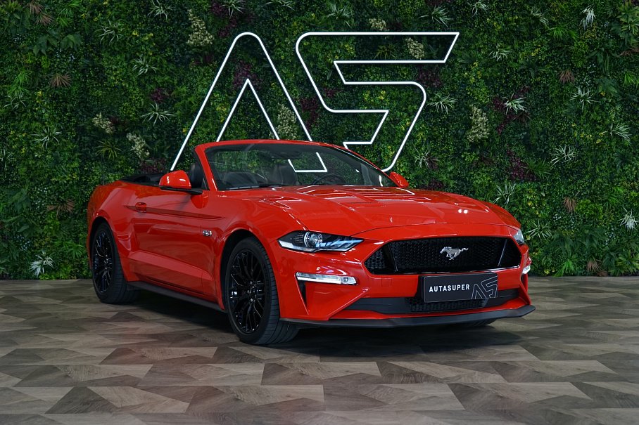 Ford Mustang V8 Convertible