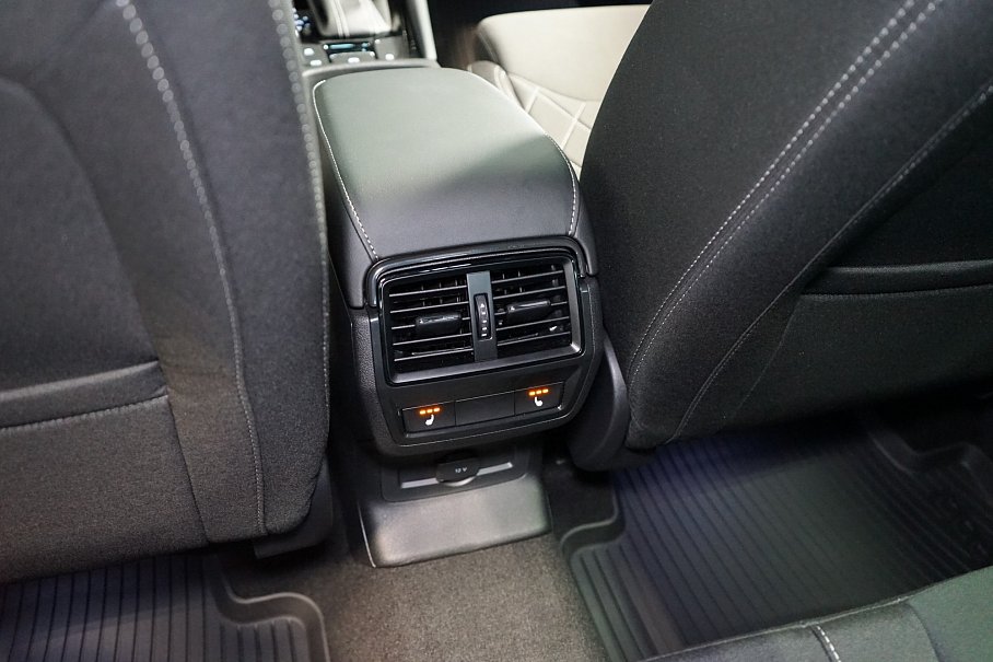 Škoda Karoq 1.5 TSI Sportline