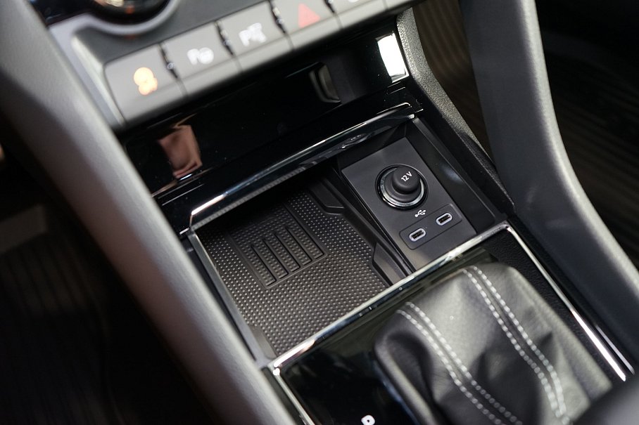 Škoda Karoq 1.5 TSI Sportline