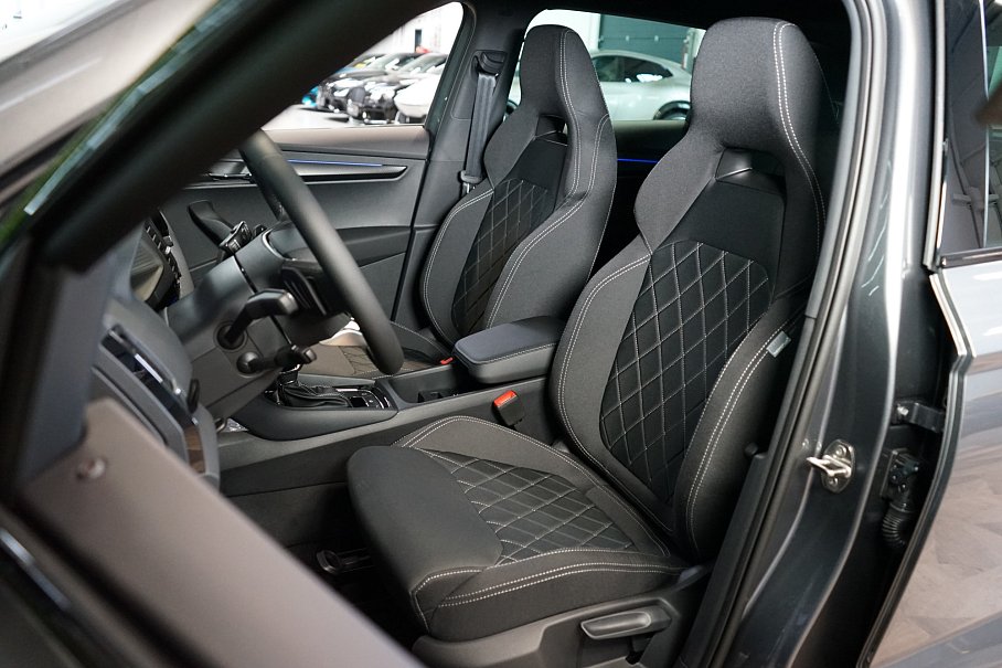 Škoda Karoq 1.5 TSI Sport Line