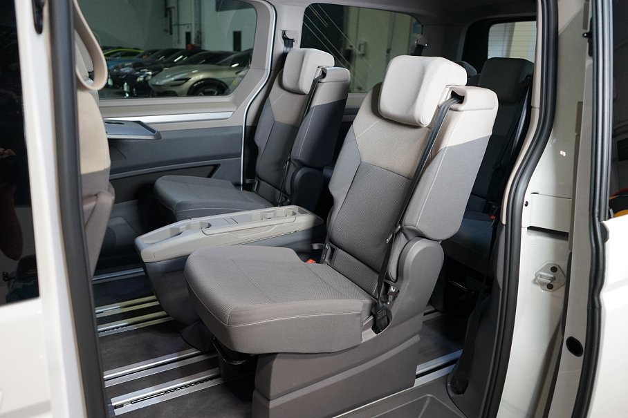 Volkswagen Multivan 2.0 TDI