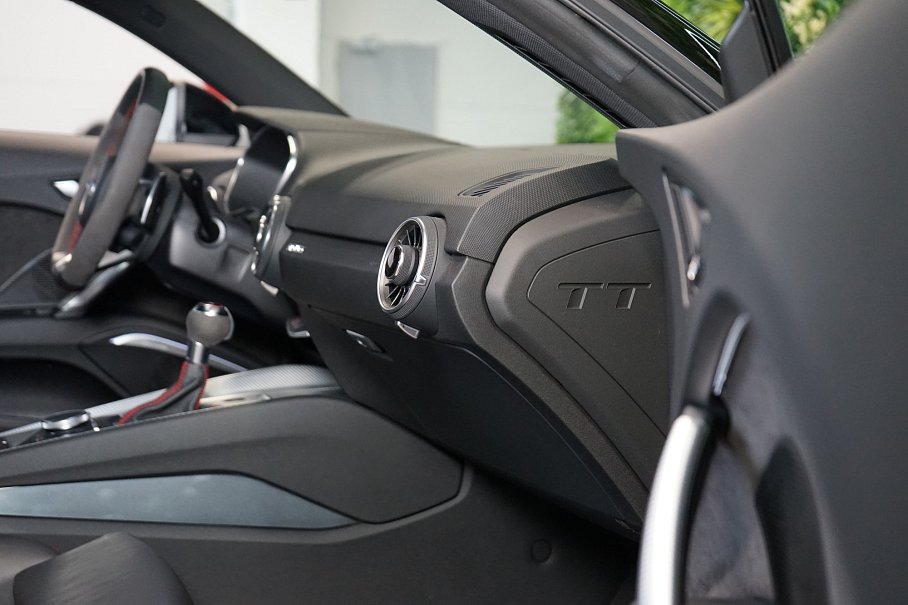 Audi TT RS Coupé quattro