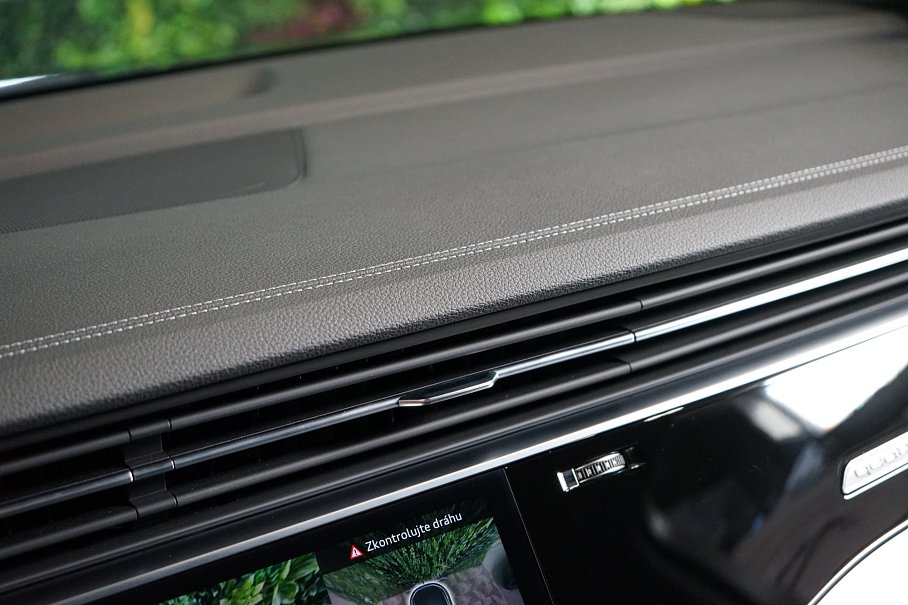 Audi Q7 50 TDI quattro