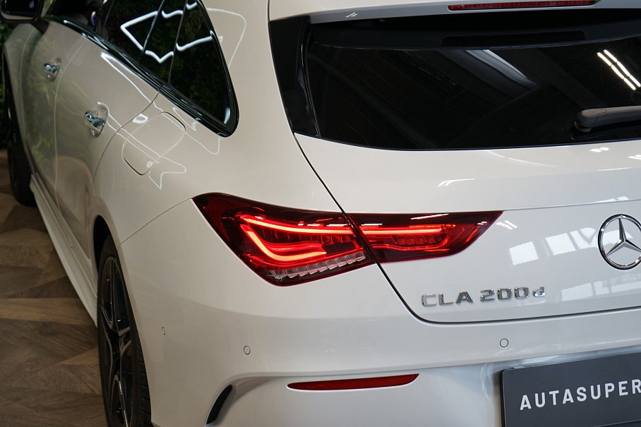 Mercedes-Benz CLA 200d Shooting Brake