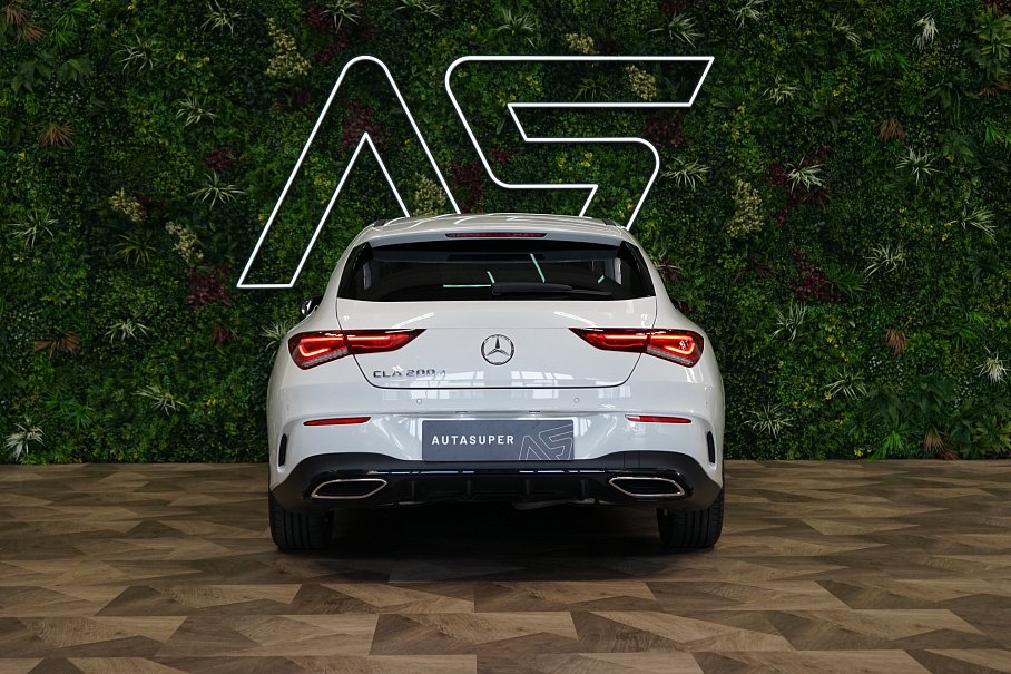Mercedes-Benz CLA 200d Shooting Brake
