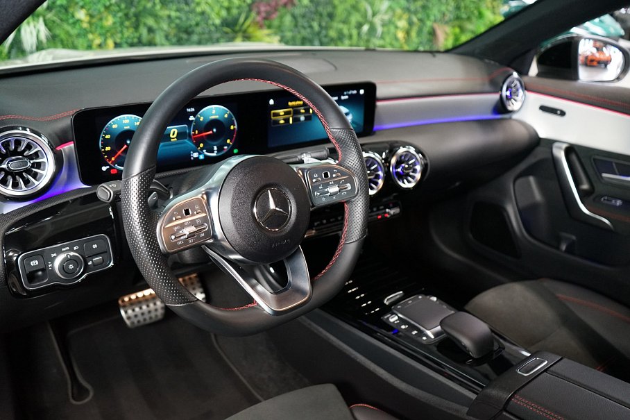 Mercedes-Benz CLA 200d Shooting Brake