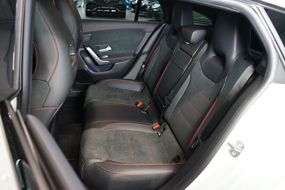 Mercedes-Benz CLA 200d Shooting Brake