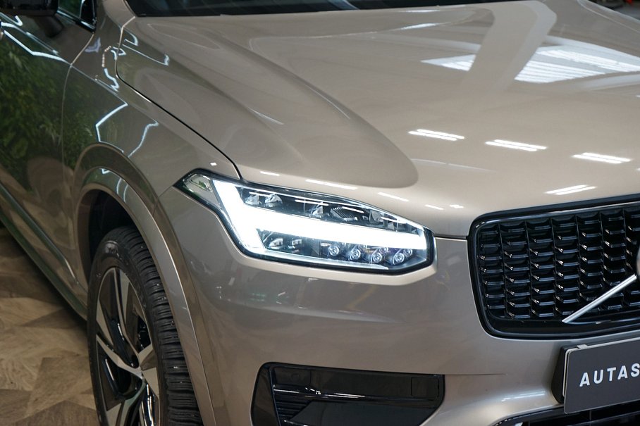 Volvo XC90 B5 AWD R-Design
