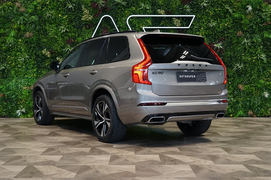 Volvo XC90 B5 AWD R-Design