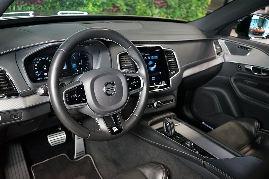 Volvo XC90 B5 AWD R-Design